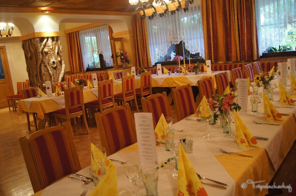 Der Troepolacherhof Hotel & Restaurant Exterior photo